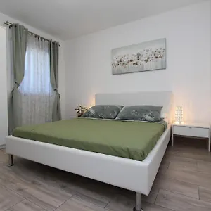 casa-miranda-apartment.in-istria.net/