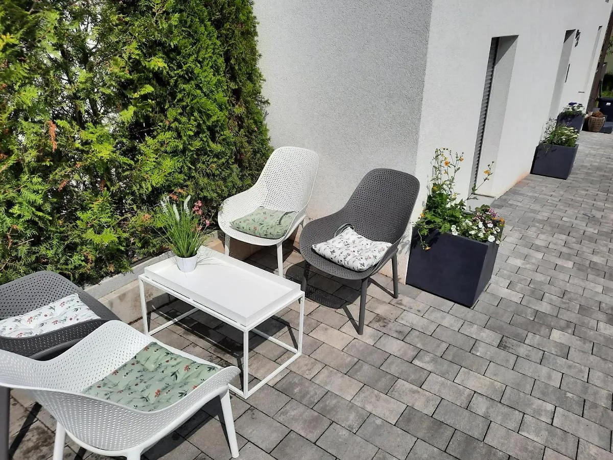 Apartments Bei Playmobil 1,130M2,24H Self Check-In, Free Parking Zirndorf